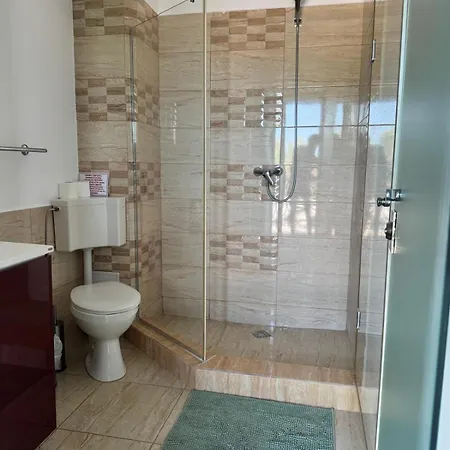 Caraibe אתר נופש Năvodari
